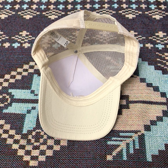 ALO Yoga women's hat - Picture 4 of 4